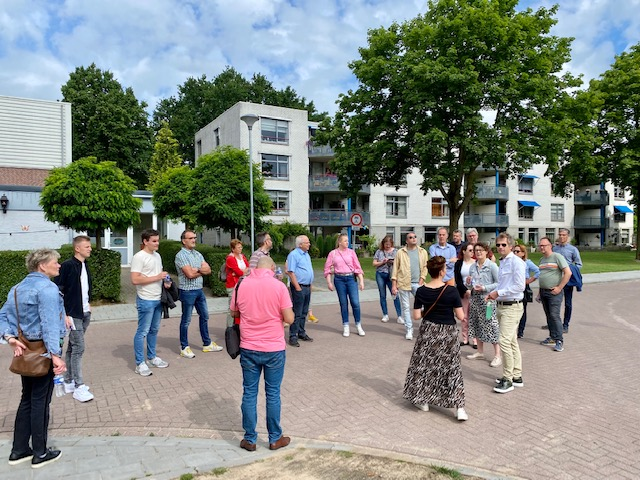 Raadsleden op bezoek bij Piuspark in Panningen